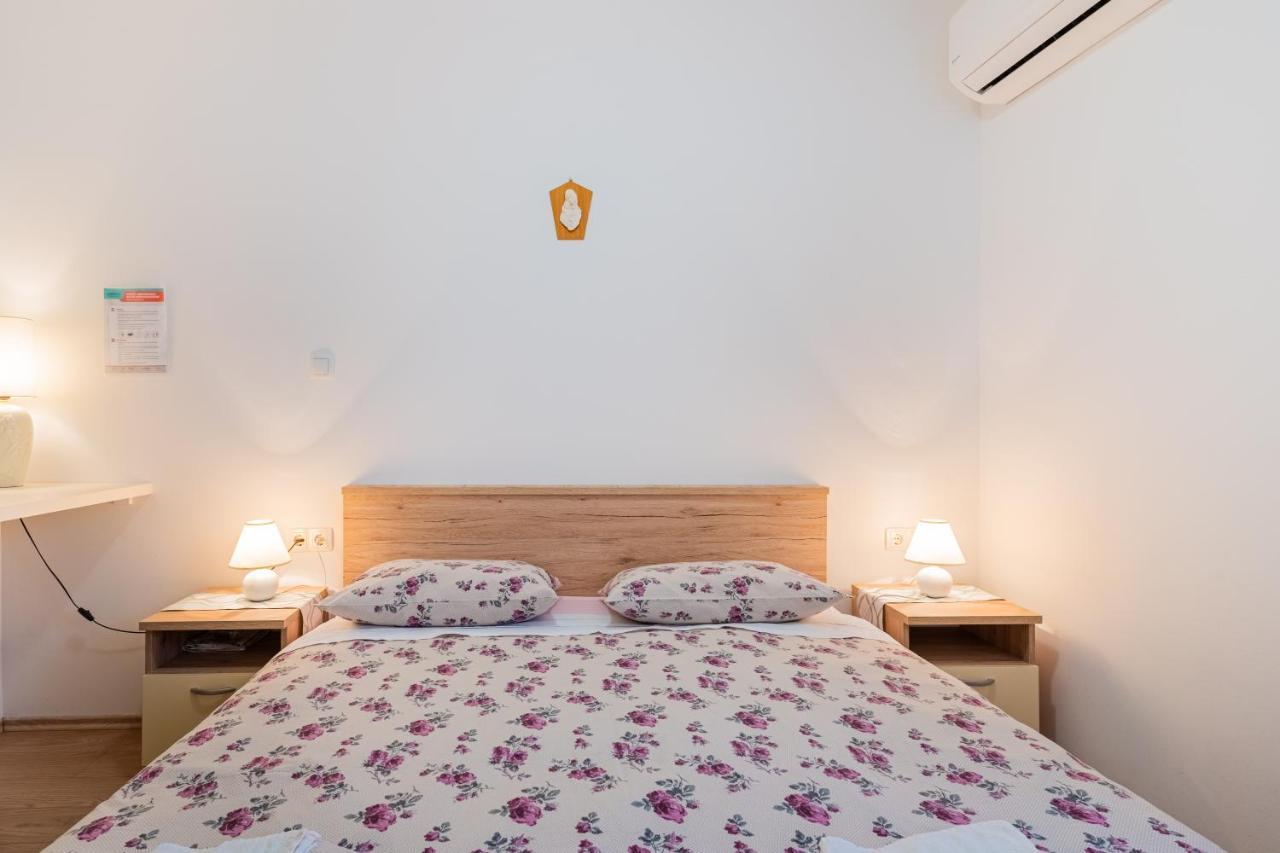 Room Laudina Cres Exterior foto