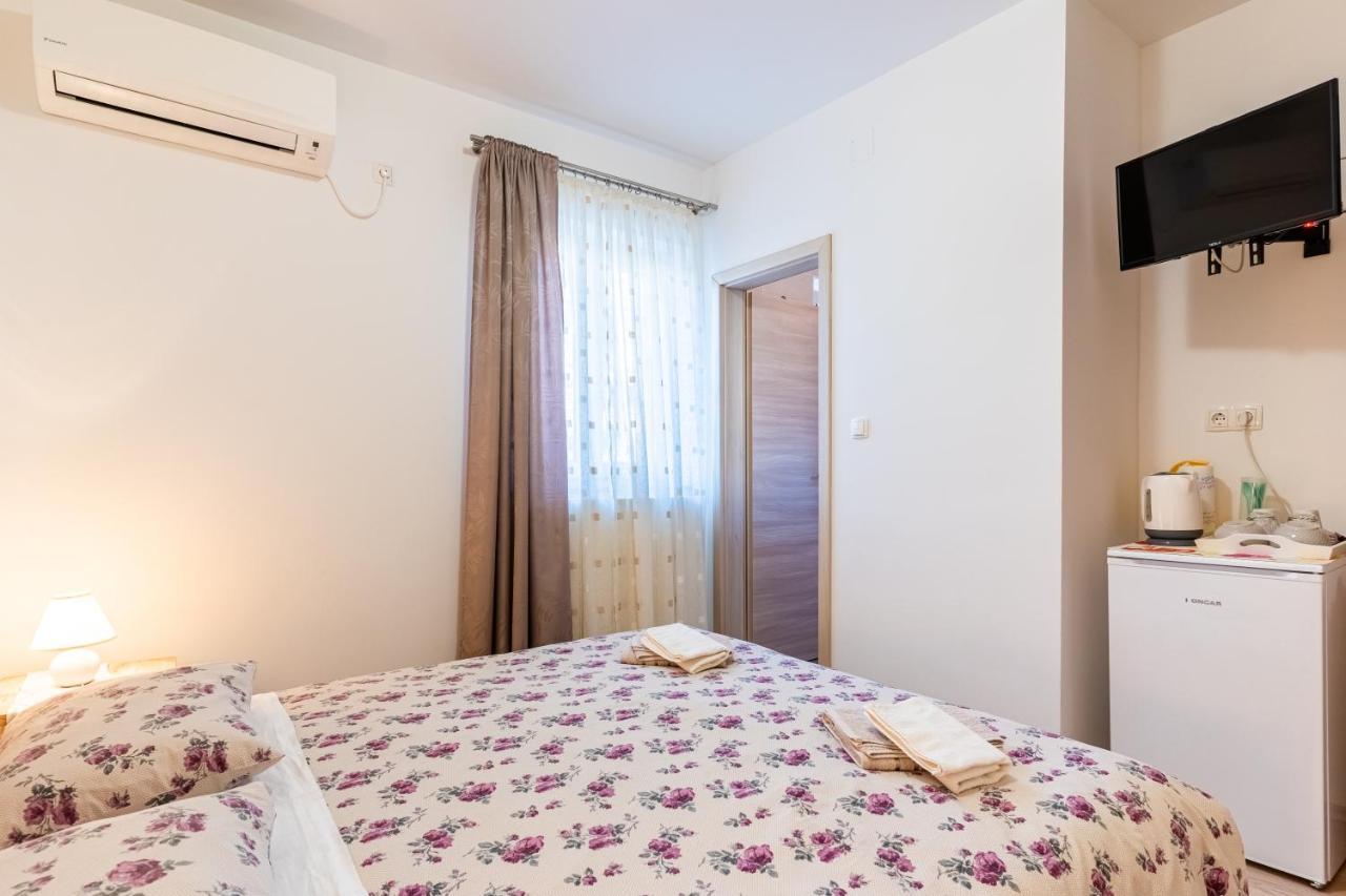 Room Laudina Cres Exterior foto